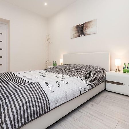 Apartament Silesian Vip Zabrze Ngoại thất bức ảnh
